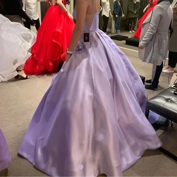 Lilac satin Ballgown prom dress - Picture 2 of 3